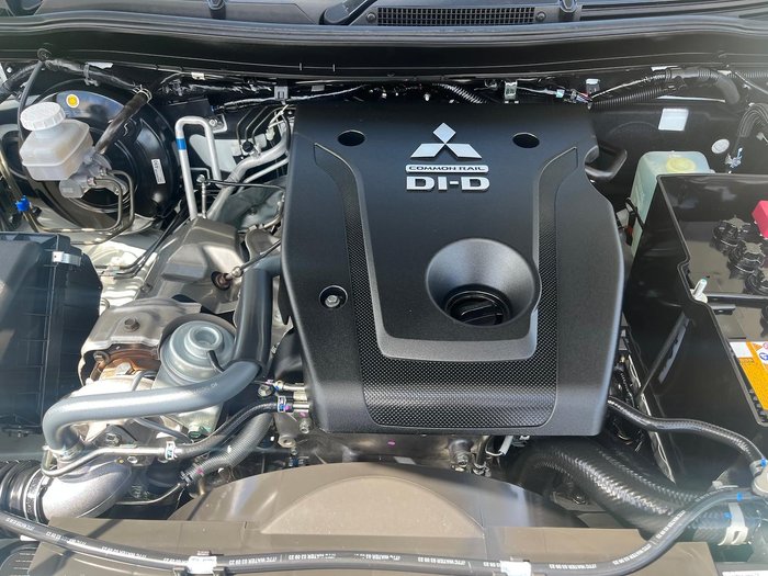 2023 Mitsubishi Pajero Sport GLS