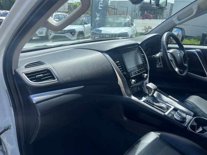 2023 Mitsubishi Pajero Sport GLS