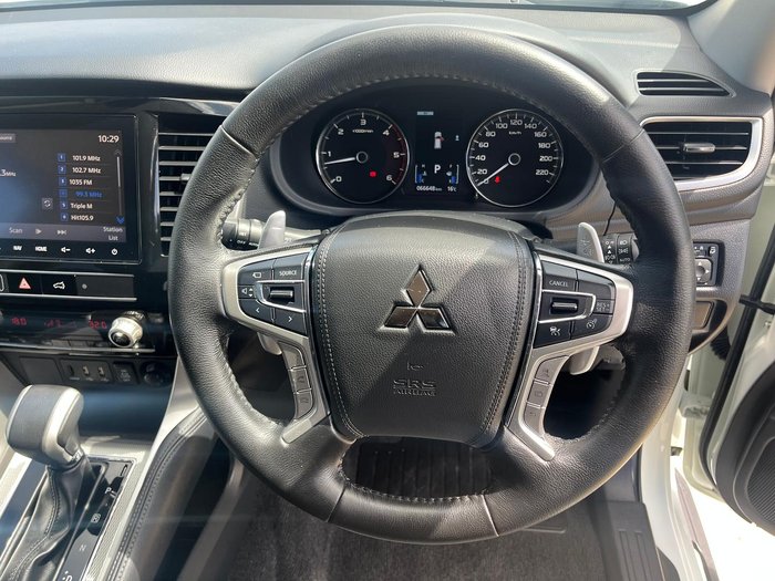 2023 Mitsubishi Pajero Sport GLS