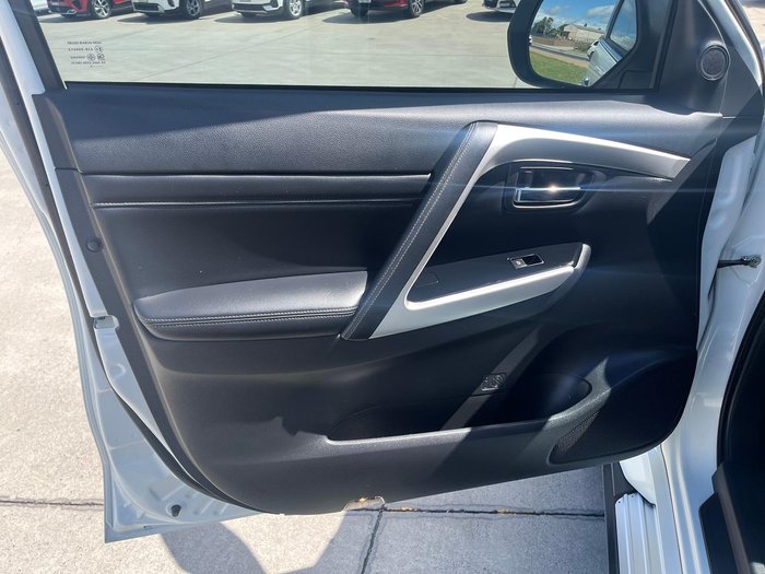 2023 Mitsubishi Pajero Sport GLS