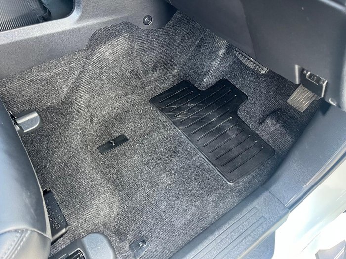 2023 Mitsubishi Pajero Sport GLS