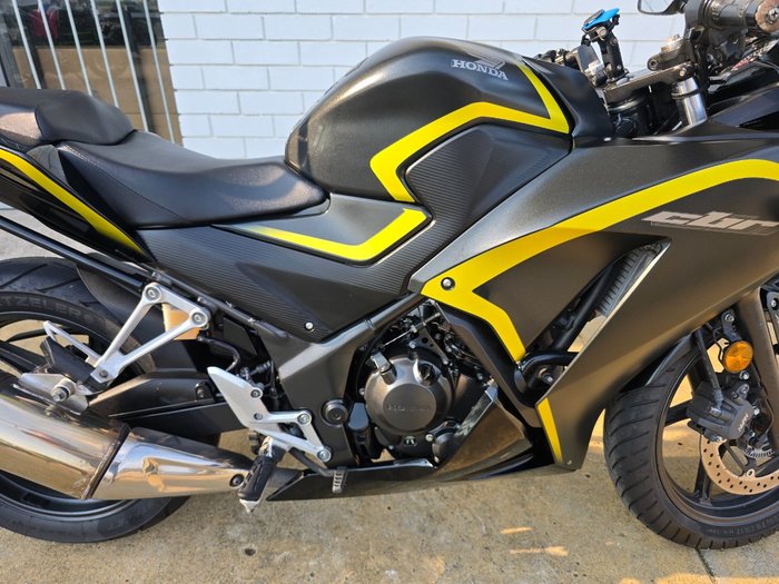 2015 HONDA CBR300RA (ABS) Black