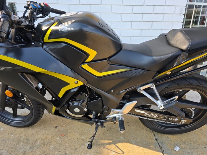 2015 HONDA CBR300RA (ABS) Black