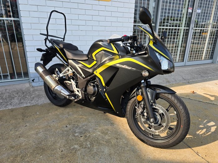 2015 HONDA CBR300RA (ABS) Black