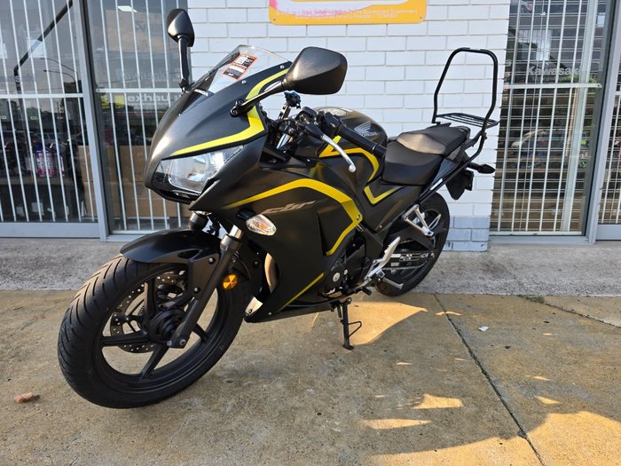 2015 HONDA CBR300RA (ABS) Black