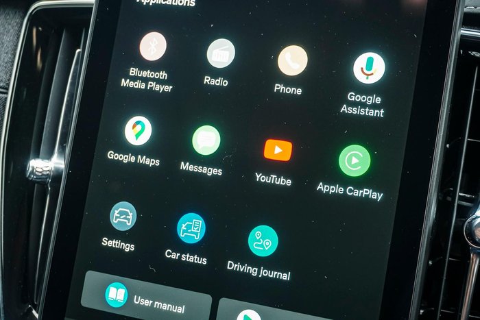 2025 Volvo XC90 Ultra B5 Bright