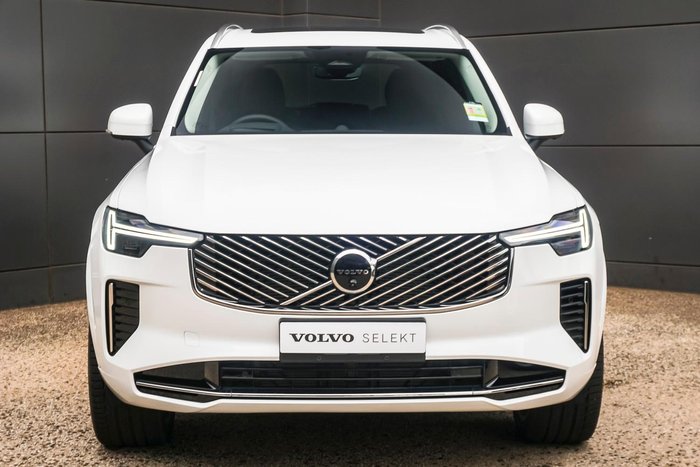2025 Volvo XC90 Ultra B5 Bright