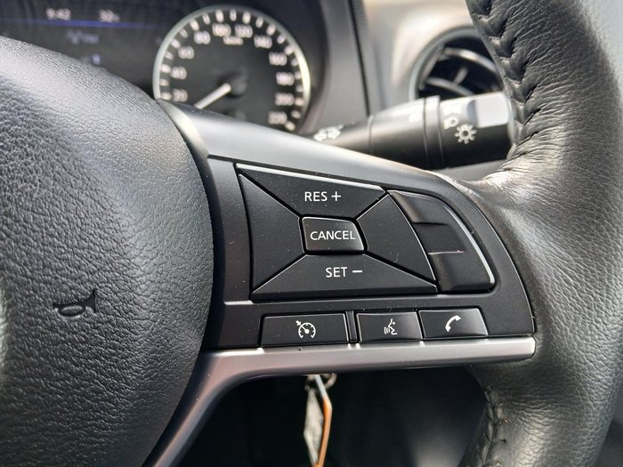 2023 Nissan Navara ST