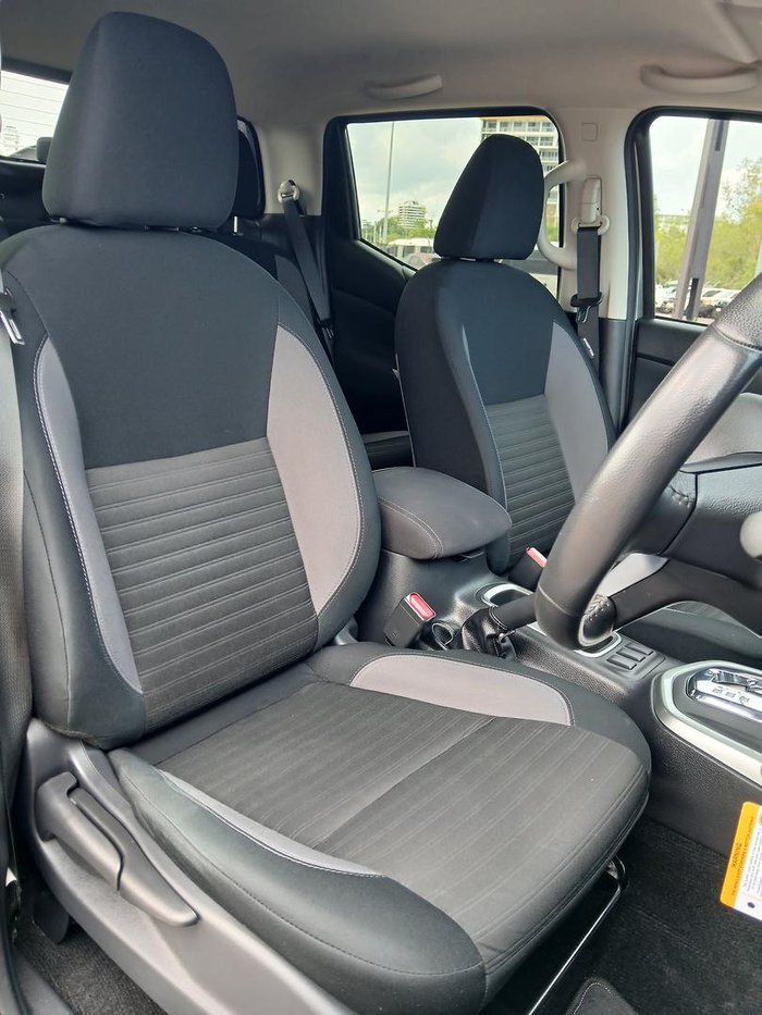 2023 Nissan Navara ST