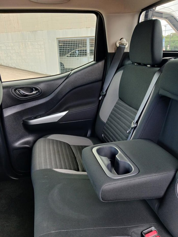 2023 Nissan Navara ST