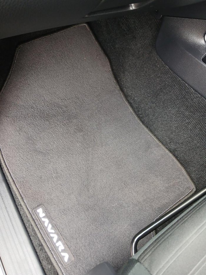 2023 Nissan Navara ST