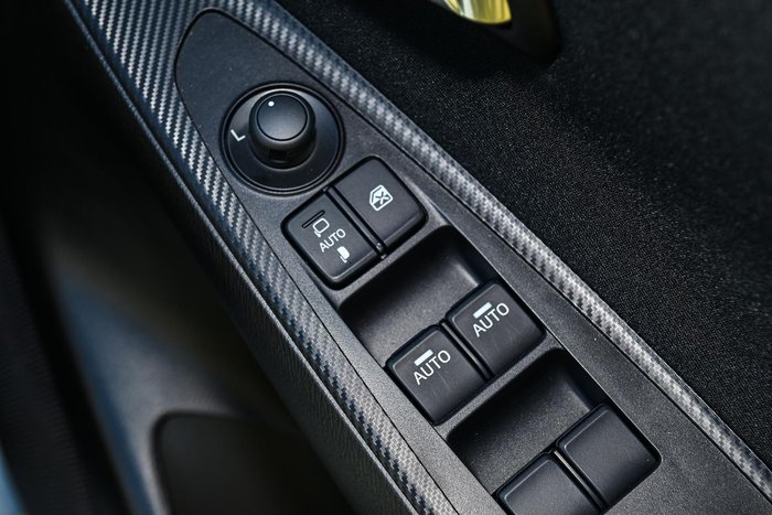 2025 Mazda 2 G15 Evolve