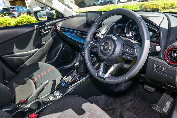 2025 Mazda 2 G15 Evolve