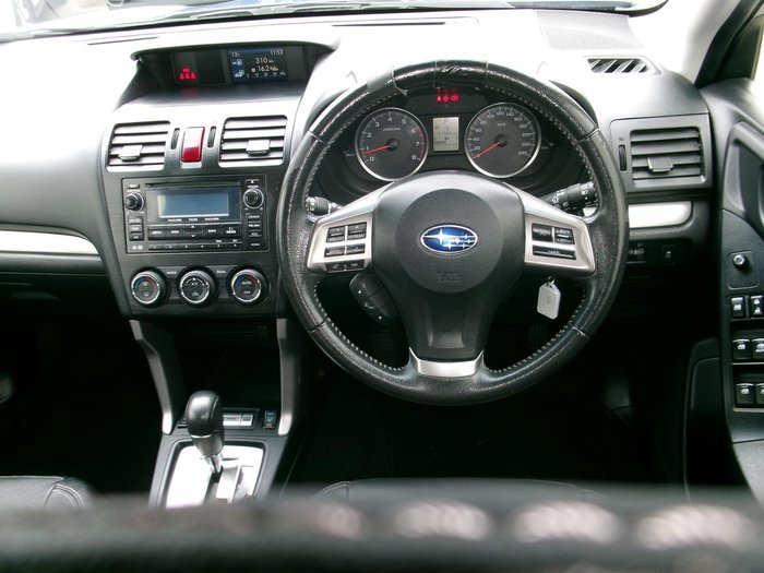 2014 Subaru Forester 2.5i Luxury