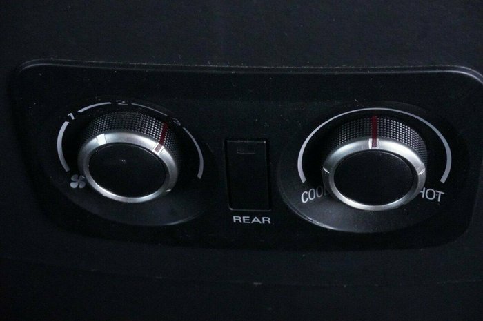 2020 Mitsubishi Pajero GLS