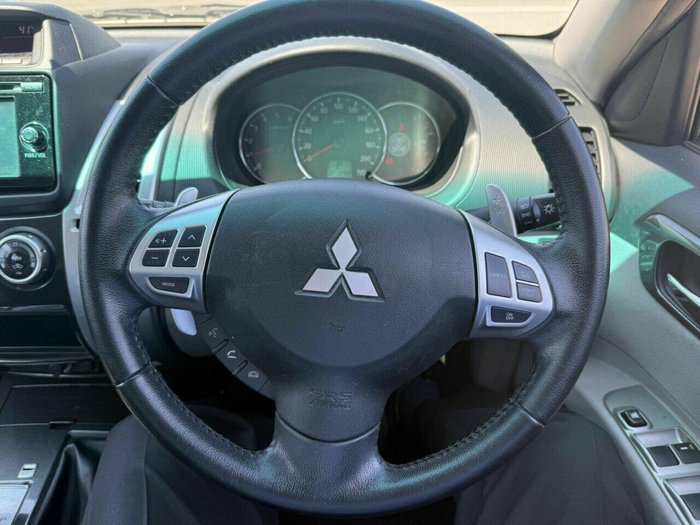 2015 Mitsubishi Challenger