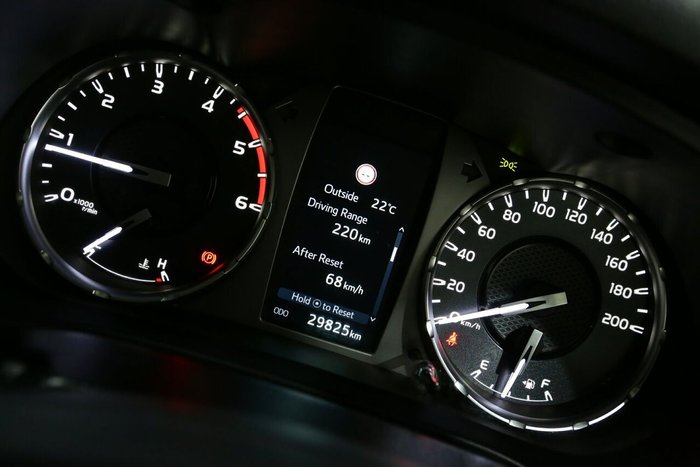 2022 Toyota Hilux SR