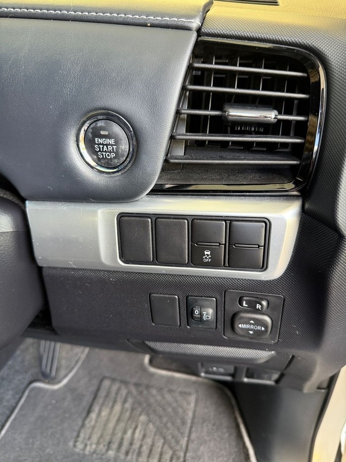 2018 Toyota Tarago GLi