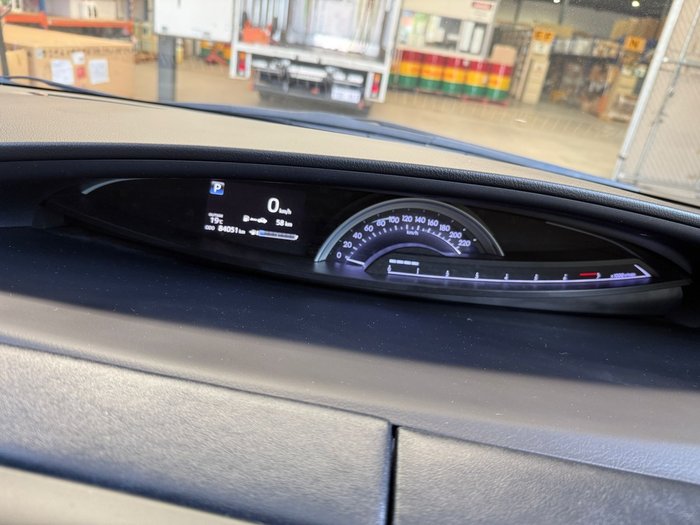 2018 Toyota Tarago GLi