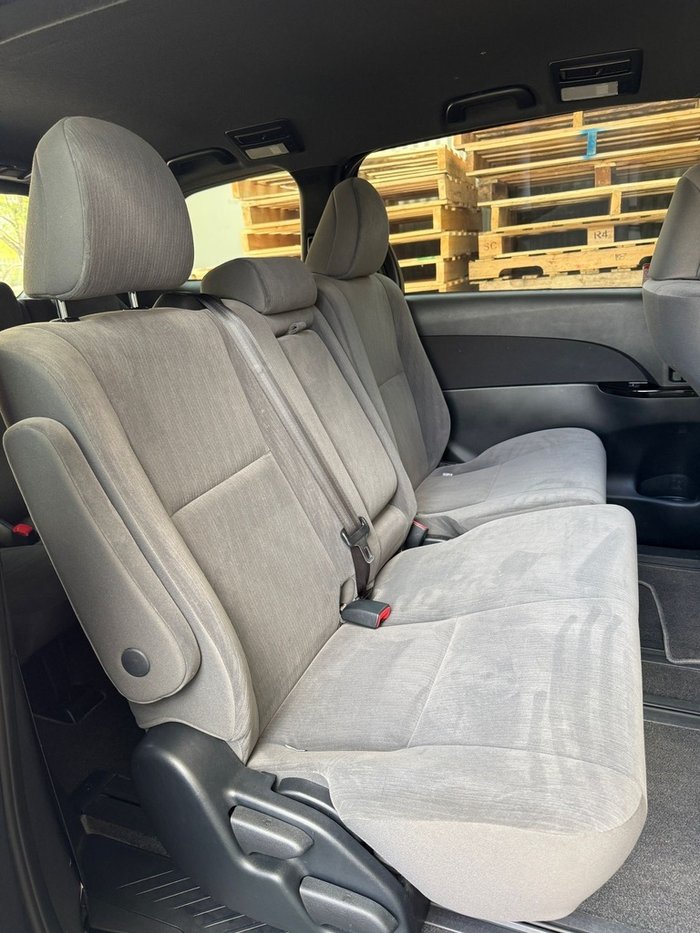 2018 Toyota Tarago GLi