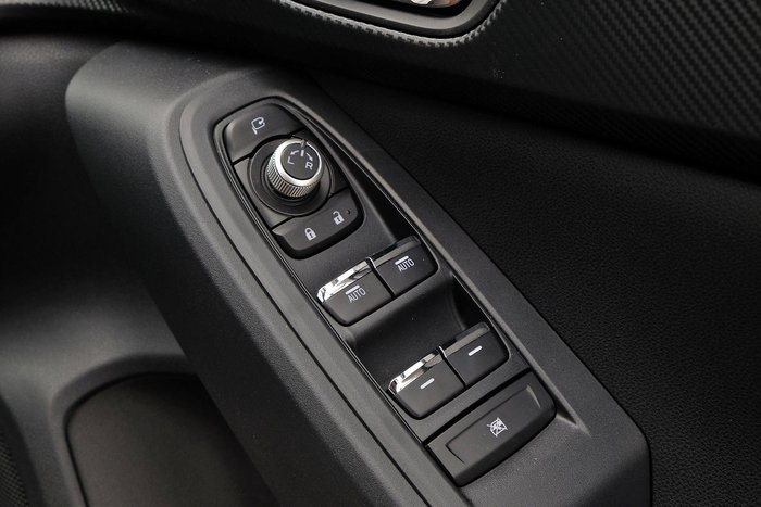 2025 Subaru Crosstrek 2.0S G6X MY24 AWD Crystal White