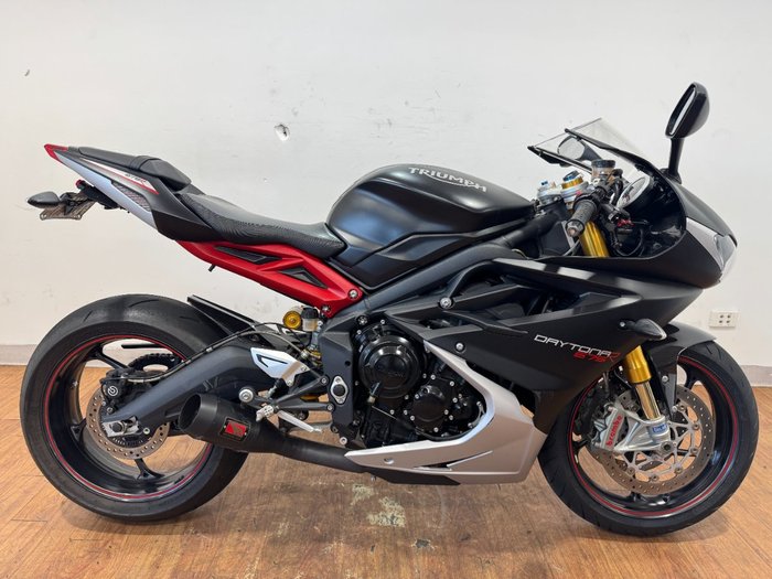 2015 Triumph DAYTONA 675 Black