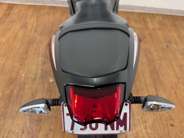 2015 Triumph DAYTONA 675 Black