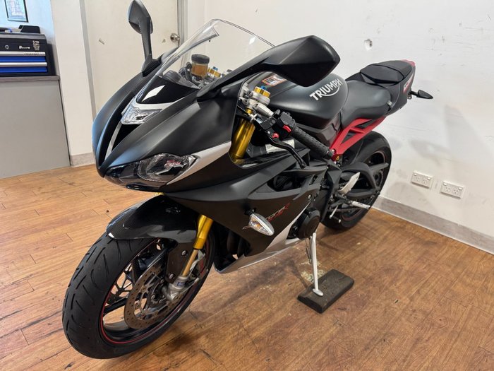 2015 Triumph DAYTONA 675 Black