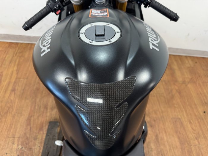 2015 Triumph DAYTONA 675 Black