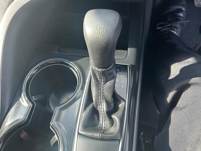 2020 Toyota Camry Ascent ASV70R Frosted White