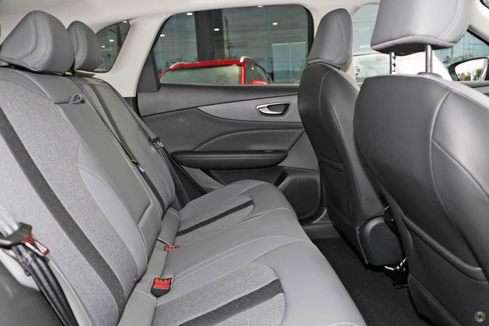 2025 MG MGS5 EV Essence 62