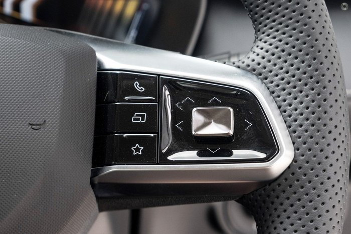 2025 MG ZS Essence Hybrid+