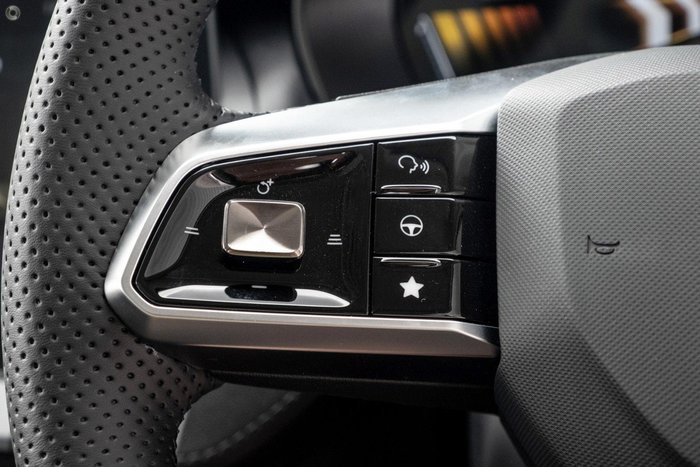 2025 MG ZS Essence Hybrid+