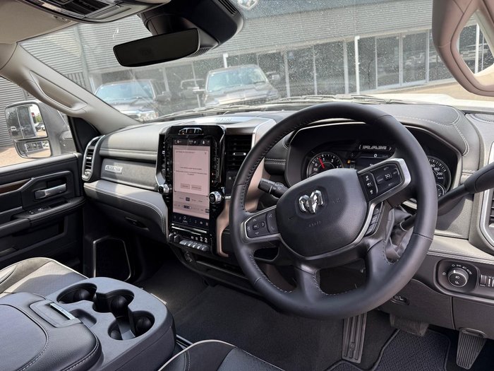 2023 RAM 2500 Laramie Rambox