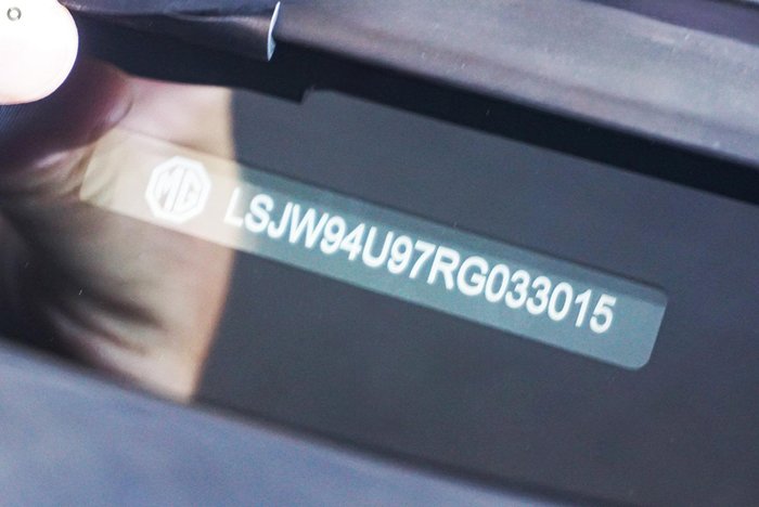 2025 MG HS Excite AS33 MY25 Black Pearl