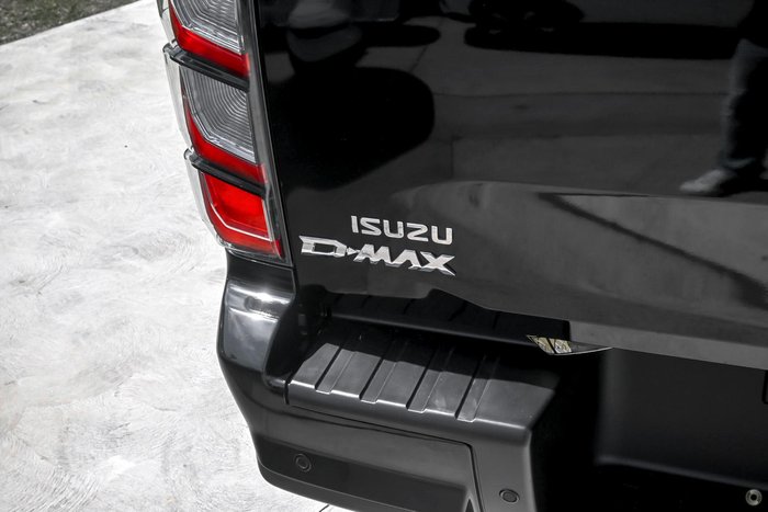 2025 Isuzu D-MAX X-TERRAIN