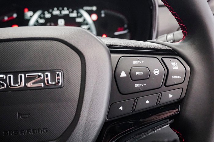 2025 Isuzu D-MAX X-TERRAIN