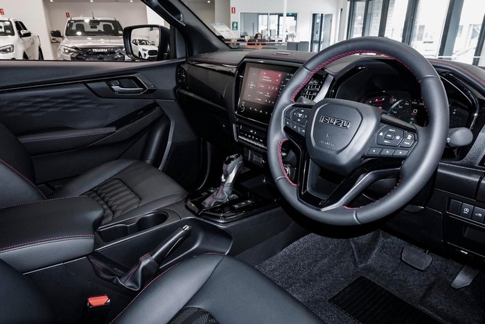 2025 Isuzu D-MAX X-TERRAIN