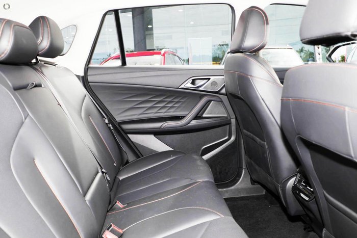 2025 MG HS Excite AS33 MY25 Cashmere Silver