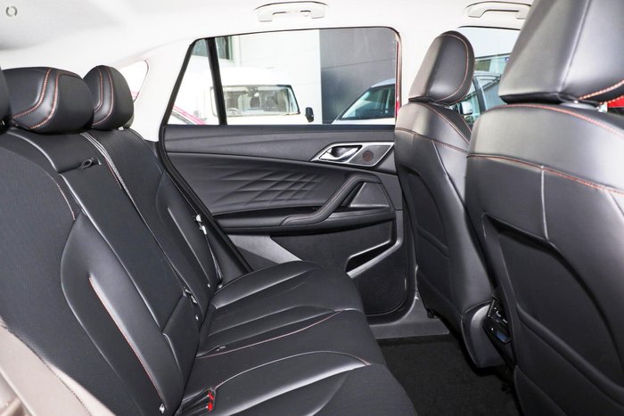 2025 MG HS Excite AS33 MY25 Diamond Red