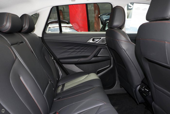 2025 MG HS Essence AS33 MY25 Lunar Grey