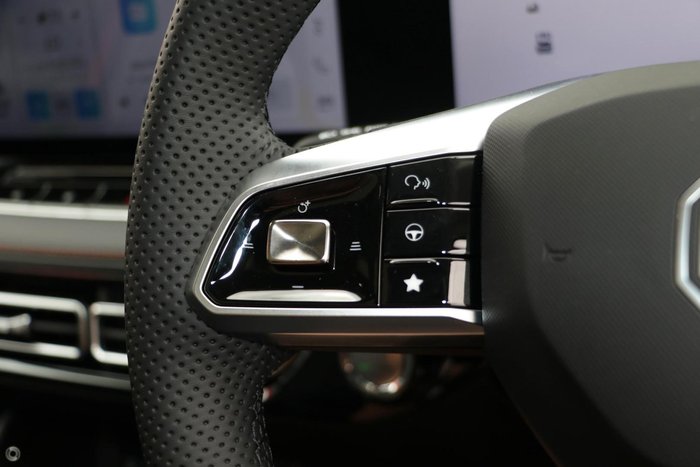 2025 MG HS Essence AS33 MY25 Diamond Red