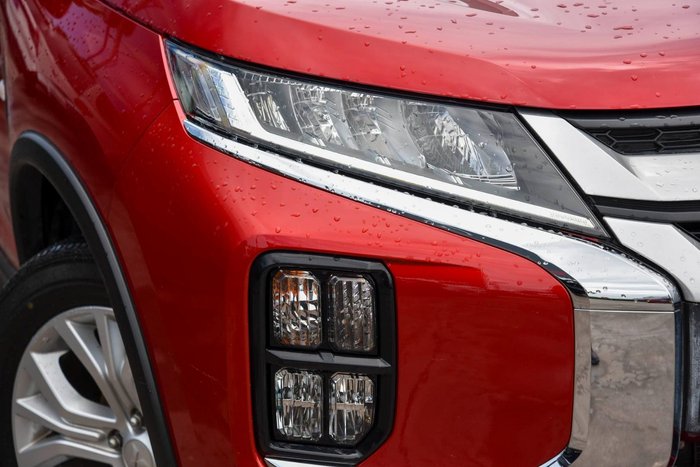 2022 Mitsubishi ASX ES