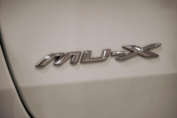 2025 Isuzu MU-X LS-M