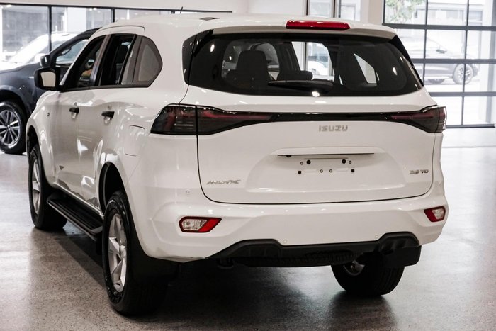 2025 Isuzu MU-X LS-M