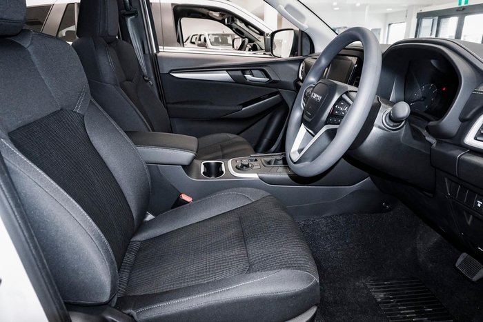 2025 Isuzu MU-X LS-M