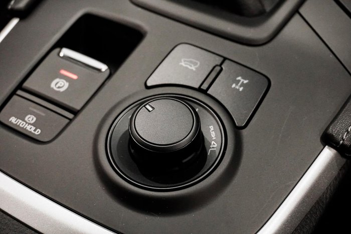 2025 Isuzu MU-X LS-M