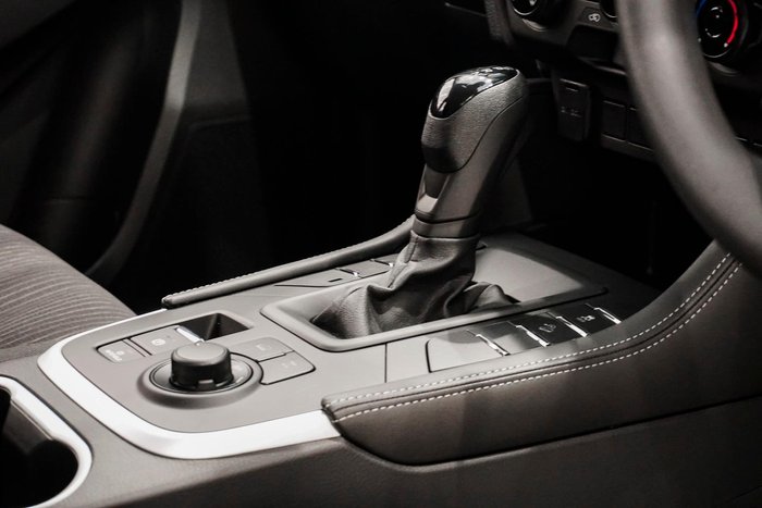 2025 Isuzu MU-X LS-M