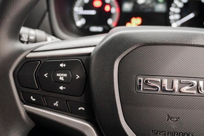 2025 Isuzu MU-X LS-M