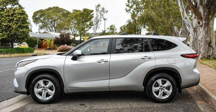 2023 Toyota Kluger GX